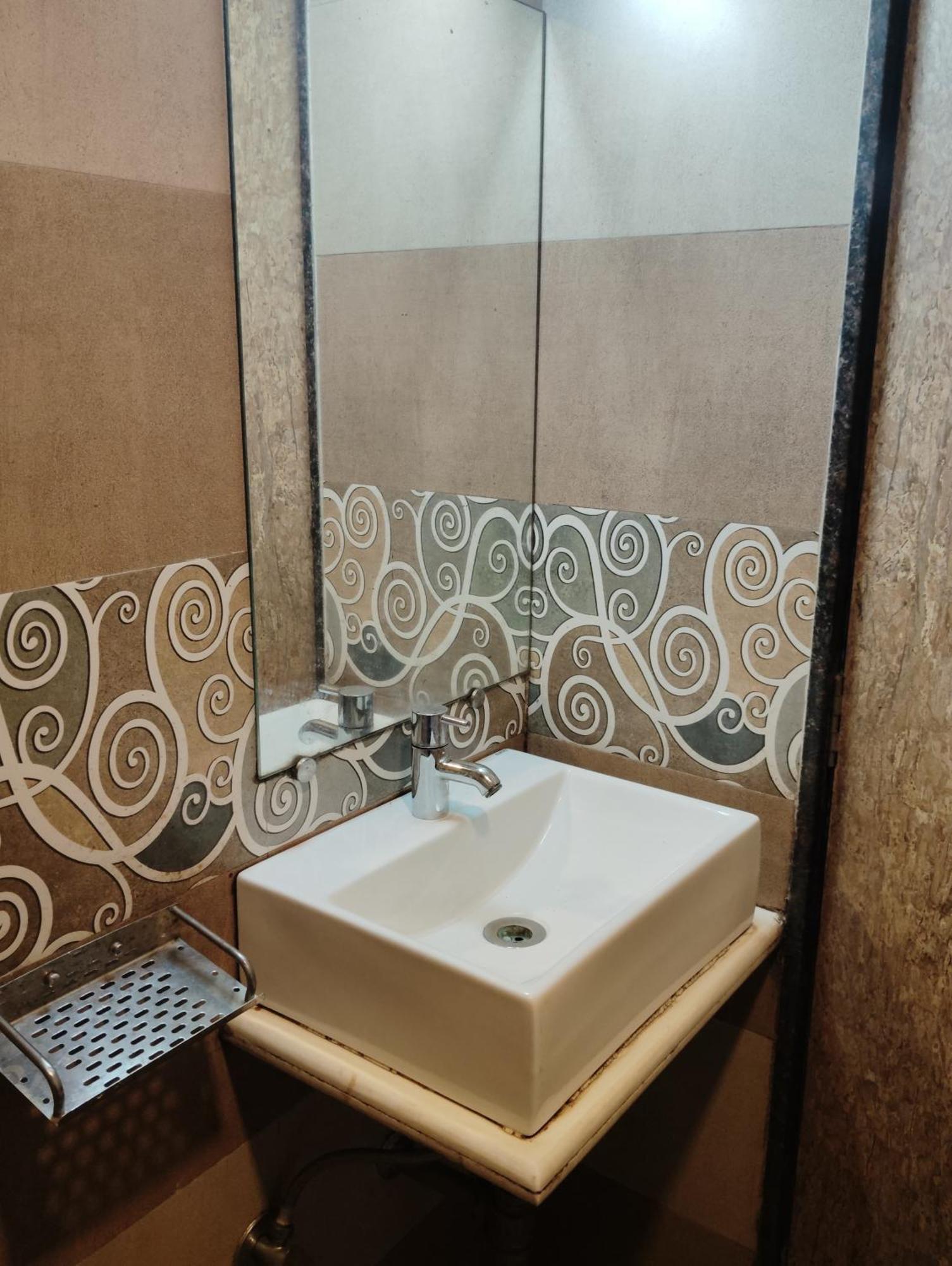 Hotel Crystal Park Near Nesco Exhibition Center Bombay Esterno foto
